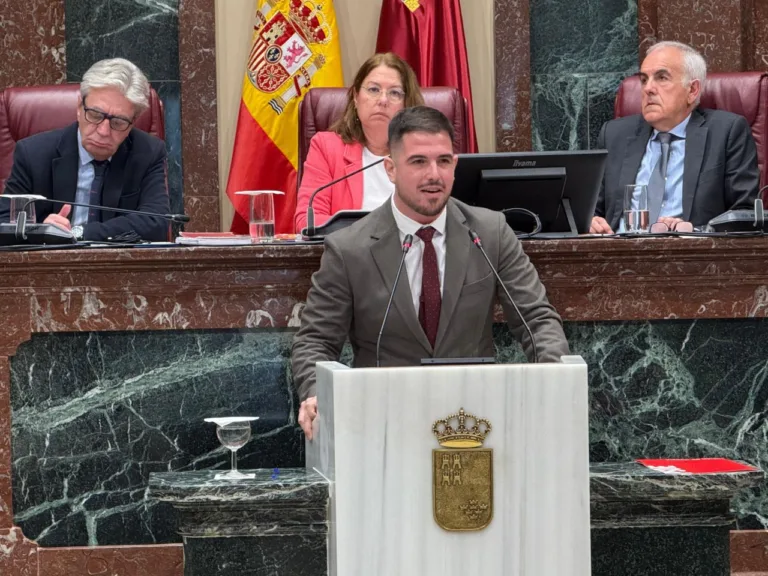 El precio de la vivienda en Murcia se dispara mientras el Gobierno regional fracasa en su gestión