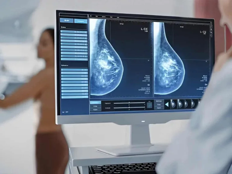 El Ayuntamiento de Alhama exige que las mamografías sigan realizándose en el municipio tras la retirada del servicio de la AECC