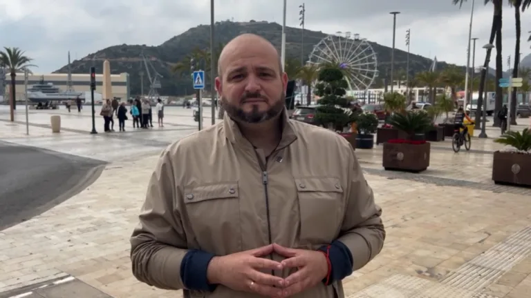 El PSOE denuncia la falta de mantenimiento en los pasos de peatones inteligentes de Cartagena