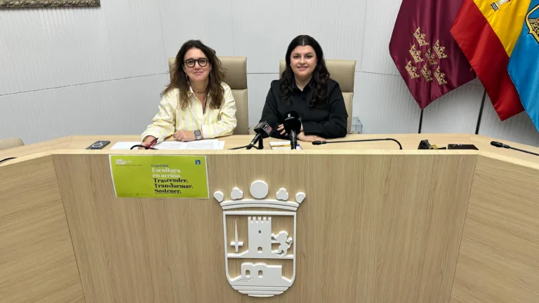 El Museo Arqueológico Los Baños inaugura la exposición “Escultura en Acción” con un enfoque en los retos globales