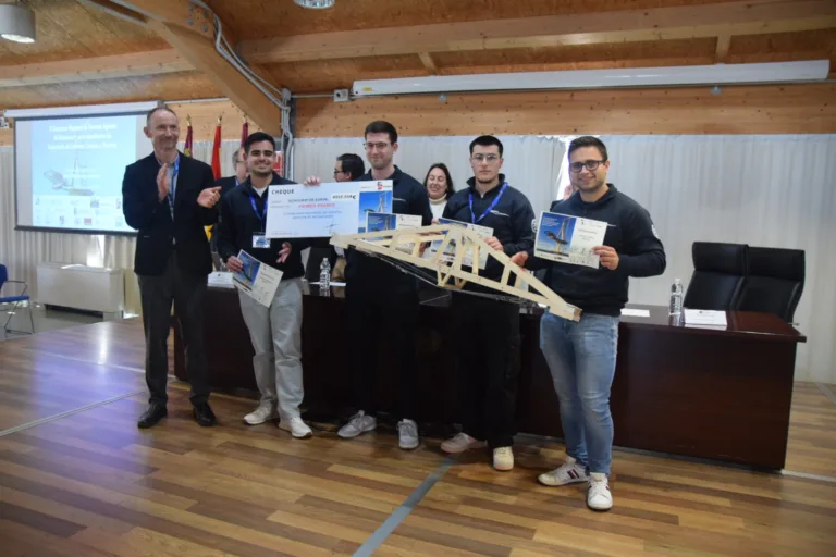 La UPCT revalida su título en el Concurso Nacional de Puentes