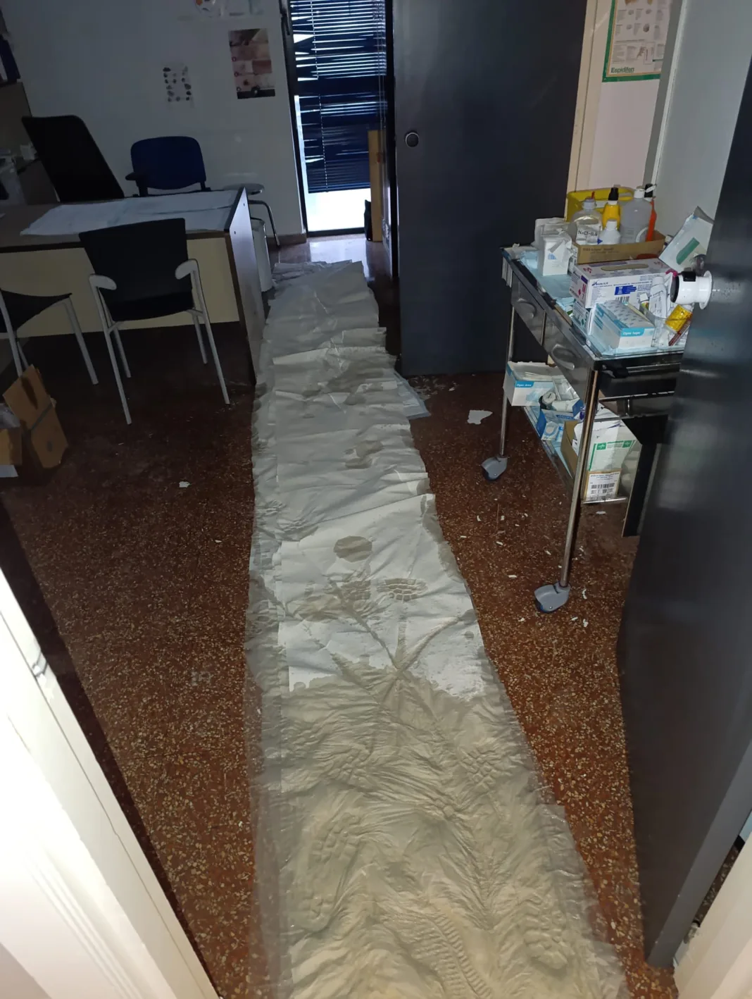 4ce4c44c-c60e-4d09-a8a1-7546130767a0 UGT denuncia el estado deplorable del Centro de Salud de Alcantarilla-Sangonera: inundaciones, cascotes y cortes de luz
