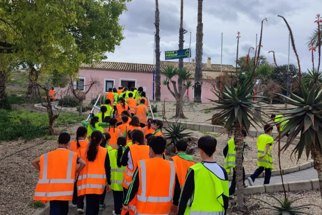 Escolares de Mula aprenden sobre reciclaje en el Complejo Ambiental de Cañada Hermosa