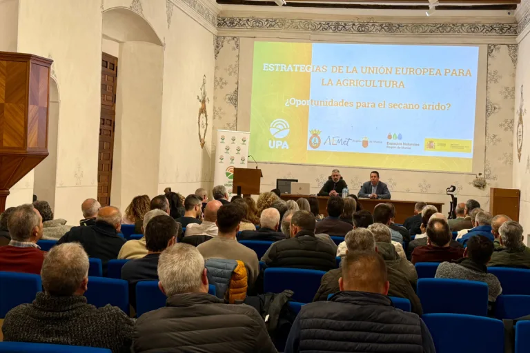 Expertos en agricultura analizan en Mula los retos del secano y la sostenibilidad