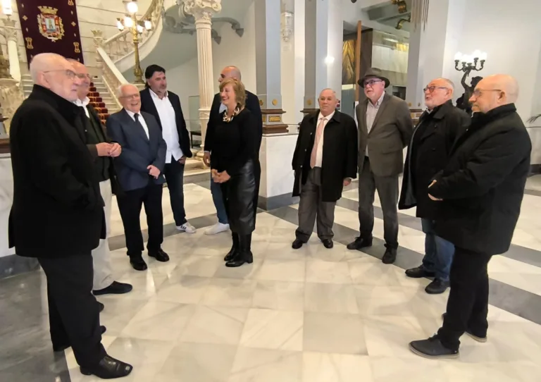 Encuentro histórico de los presidentes de las fiestas de Carthagineses y Romanos