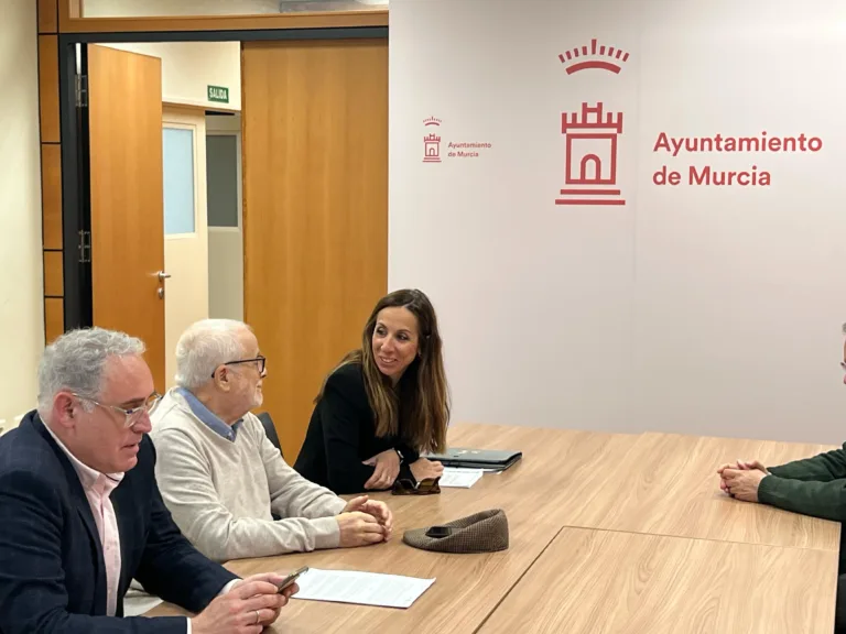 El PSOE impide que el callejero de Murcia mantenga un sesgo machista y exige paridad en las denominaciones