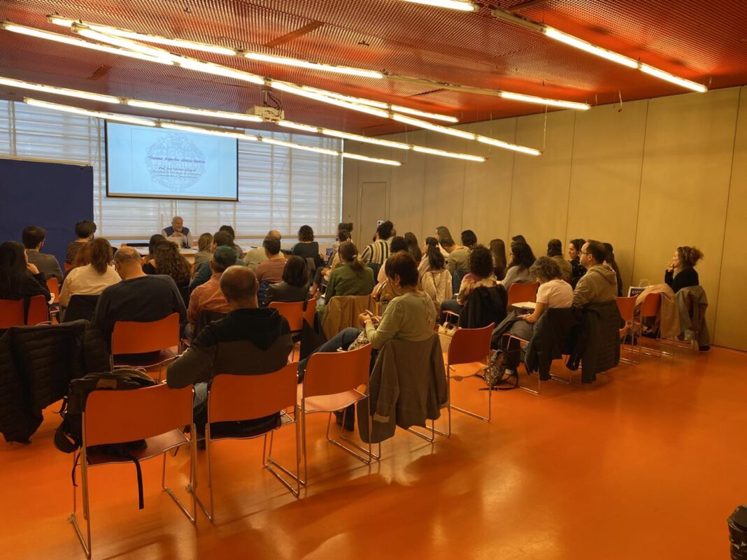 Apego, mentalización, confianza y cuidado: claves en la intervención terapéutica con trauma