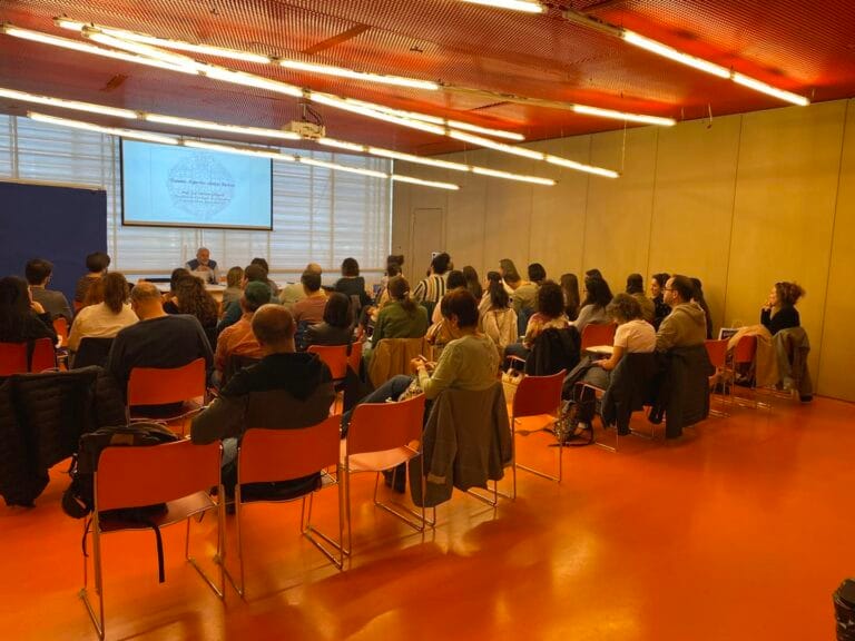 Apego, mentalización, confianza y cuidado: claves en la intervención terapéutica con trauma