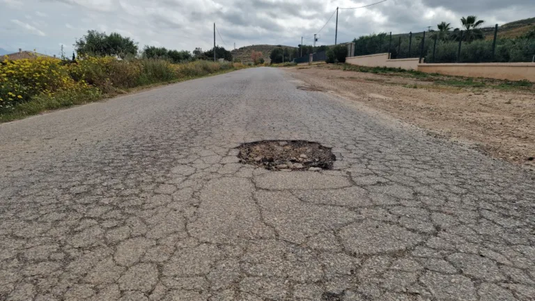 El PSOE de Lorca exige la reparación urgente de la carretera de La Malvaloca por su grave deterioro