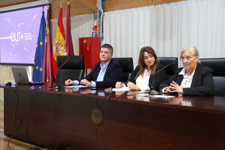 El Congreso sobre discriminación laboral LTBI visibiliza la brecha salarial que sufren las mujeres trans