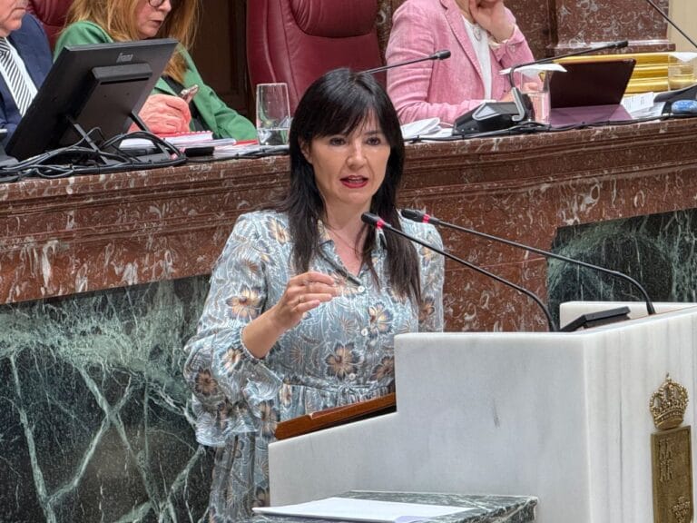 El PP mantiene apagados dos aceleradores de última generación para cáncer en la Arrixaca