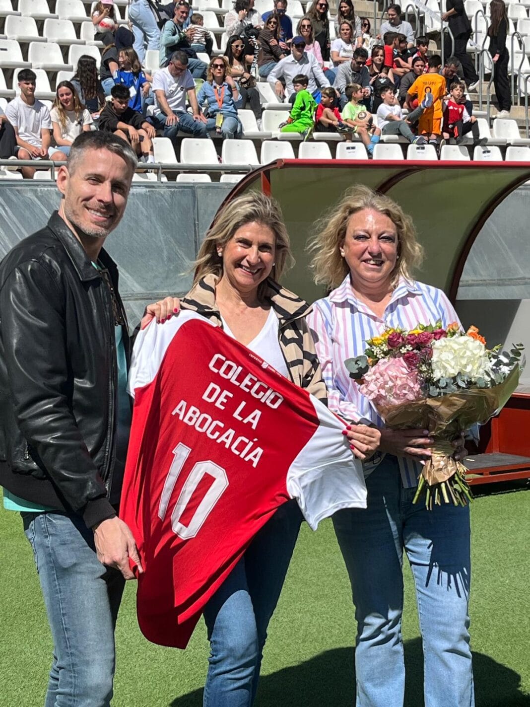 Abogacía murciana y Real Murcia estrechan lazos en una jornada de convivencia familiar