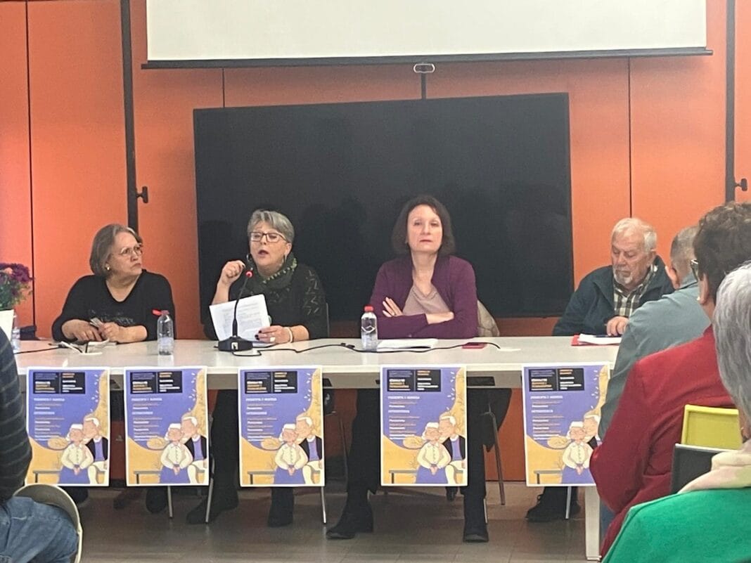 Podemos-Cieza defiende las pensiones públicas frente a la amenaza de los fondos privados