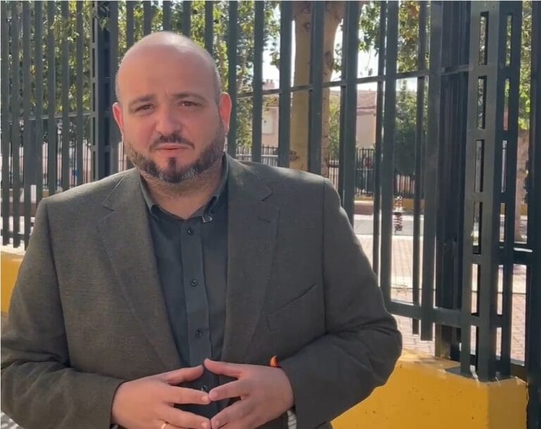 El PSOE exige reabrir la plaza Juana I de Castilla tras más de un mes de abandono