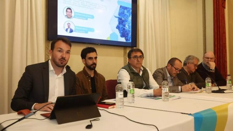 Cartagena acoge la II Asamblea Nacional por la jubilación anticipada en la industria química