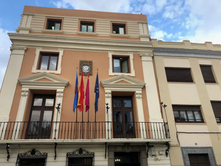 Mula refuerza su tejido social, económico y juvenil con nuevas alianzas estratégicas