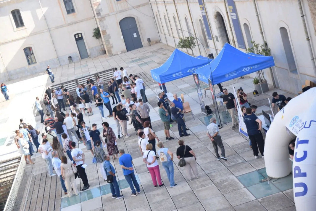 La UPCT exhibe su fuerza en empleabilidad y conexión con las empresas ante 300 asistentes en su Jornada de Puertas Abiertas La UPCT exhibe su fuerza en empleabilidad y conexión con las empresas ante 300 asistentes en su Jornada de Puertas Abiertas