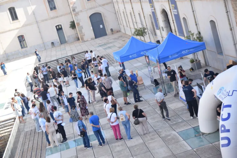 La UPCT exhibe su fuerza en empleabilidad y conexión con las empresas ante 300 asistentes en su Jornada de Puertas Abiertas