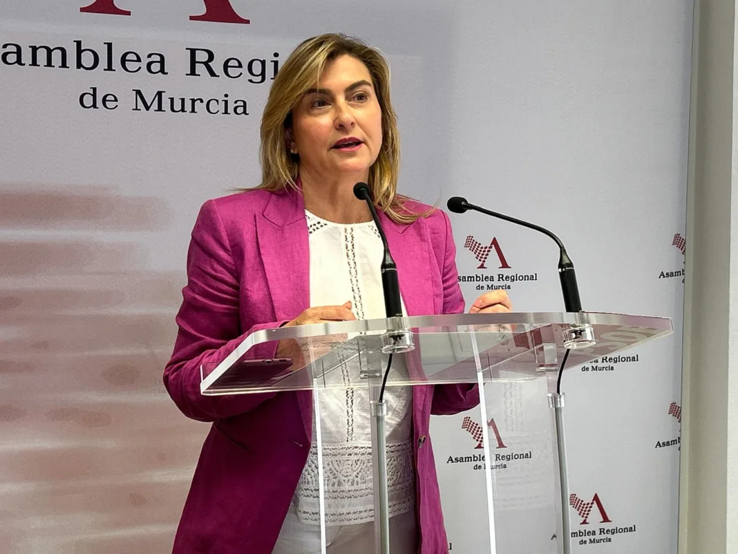FOTO_CarminaFernández El liderazgo de Francisco Lucas sube en el CEMOP mientras López Miras se hunde por su bloqueo político