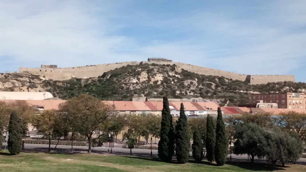 Foto Castillo de los Moros 5 Cartagena deja en el olvido la restauración del Castillo de los Moros pese a contar con un plan aprobado