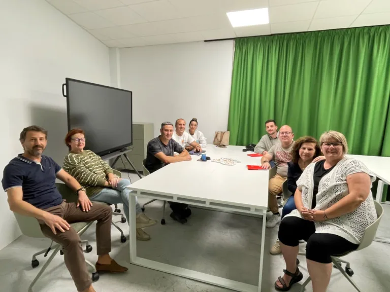 El PSOE de Alguazas se reúne con los empresarios locales para diseñar propuestas que impulsen el comercio y la industria