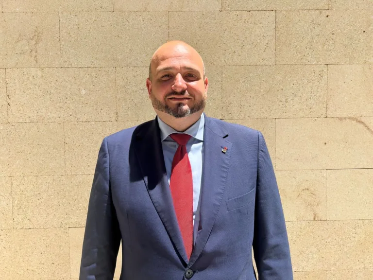 Torres: “Lo único que avanza en Cartagena lo impulsa el Gobierno de España”