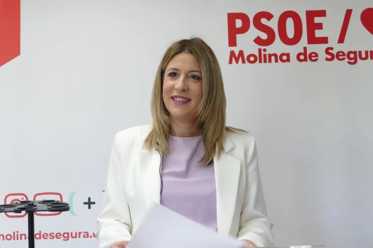 El PSOE de Molina de Segura lleva al Pleno propuestas clave sobre sombra, derechos LGTBIQ+ y gestión del agua