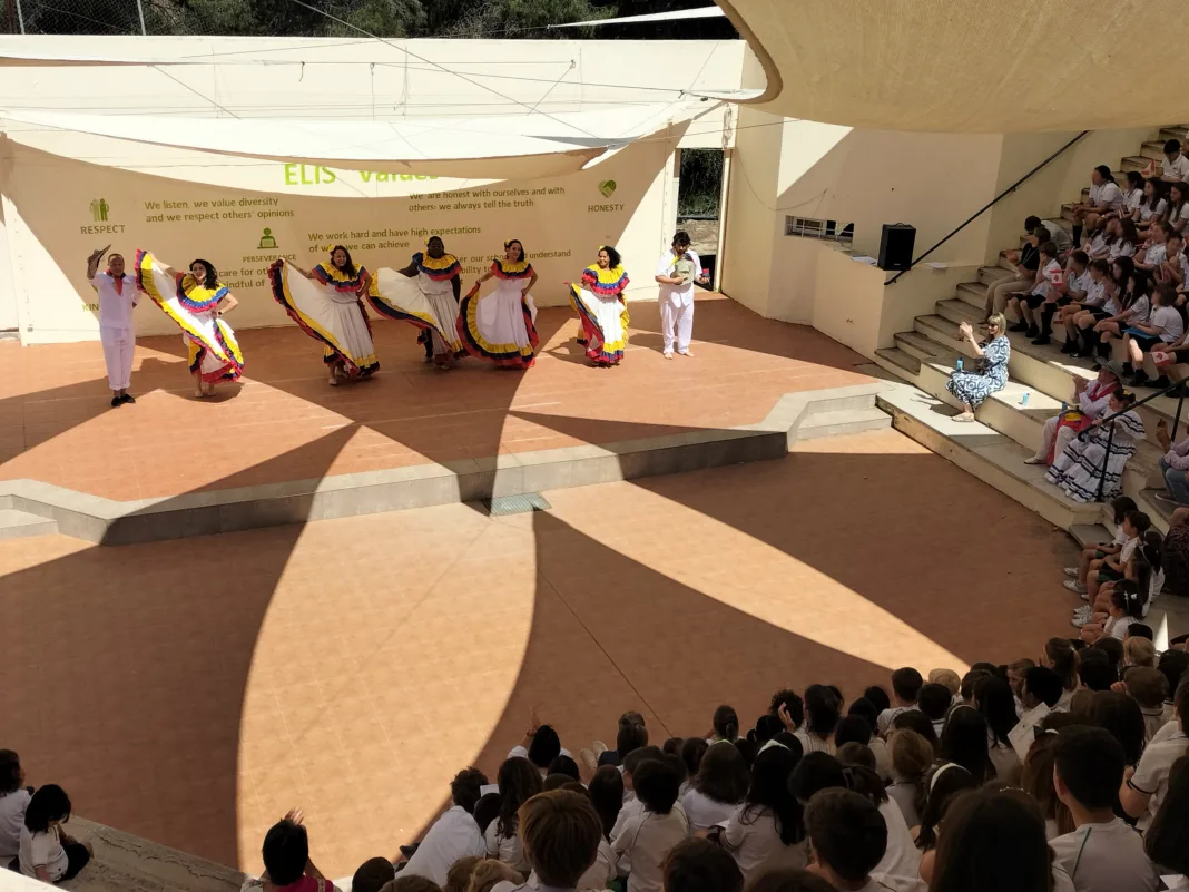El Limonar International School Murcia celebra el Día de la Diversidad Cultural con un homenaje a 15 países El Limonar International School Murcia celebra el Día de la Diversidad Cultural con un homenaje a 15 países