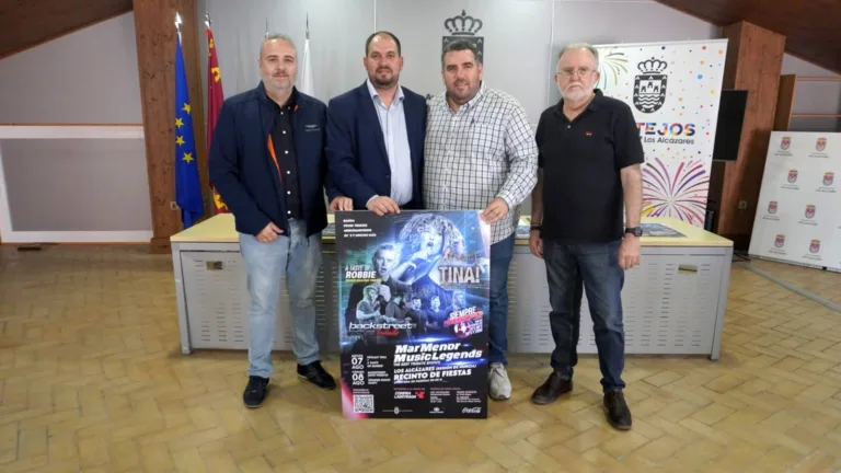 Los Alcázares calienta el verano con tributos musicales y voces brillantes del pensamiento crítico