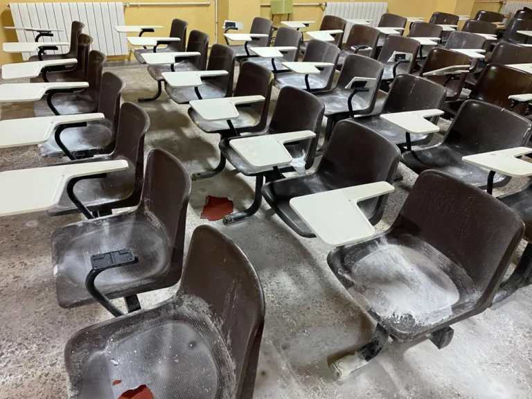 CCOO denuncia que el IES Juan Sebastián Elcano de Cartagena “se cae a pedazos” por la inacción del Gobierno regional