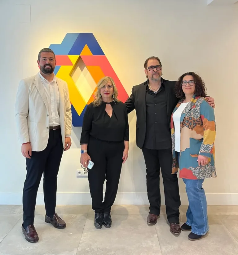 El artista calasparreño Ricardo Escavy inaugura en Valencia su nueva muestra “Eucromía”