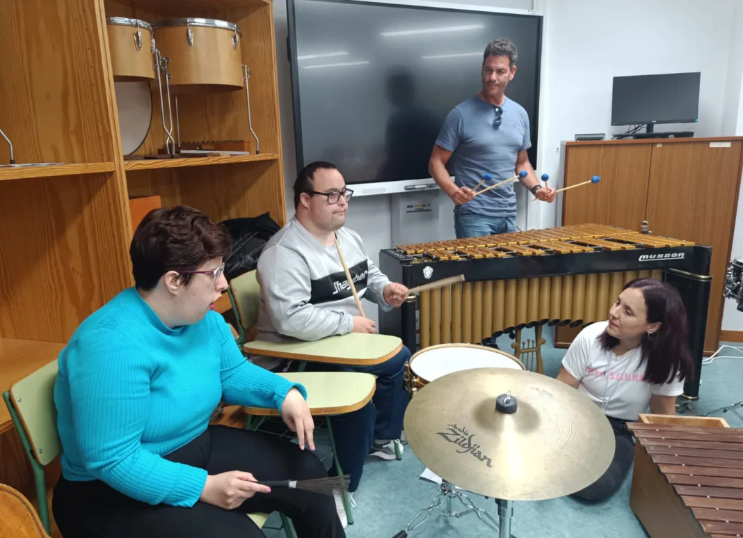 La Orquesta Nacional de España acerca la música sin barreras a personas con discapacidad intelectual en Murcia La Orquesta Nacional de España acerca la música sin barreras a personas con discapacidad intelectual en Murcia