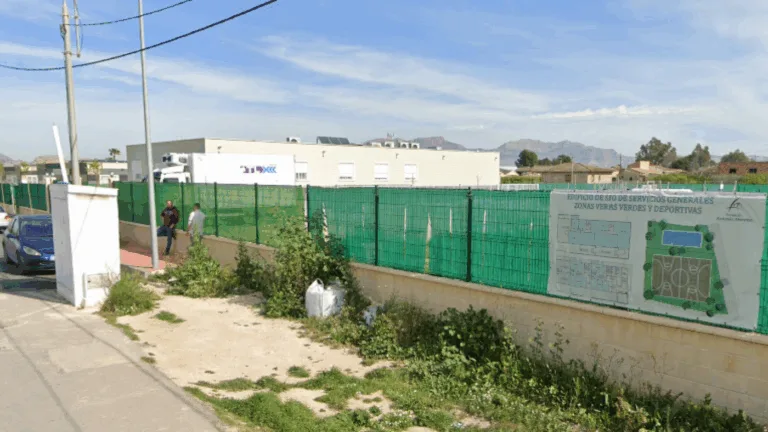 CCOO convoca una concentración contra el cierre del centro de menores de Santa Cruz