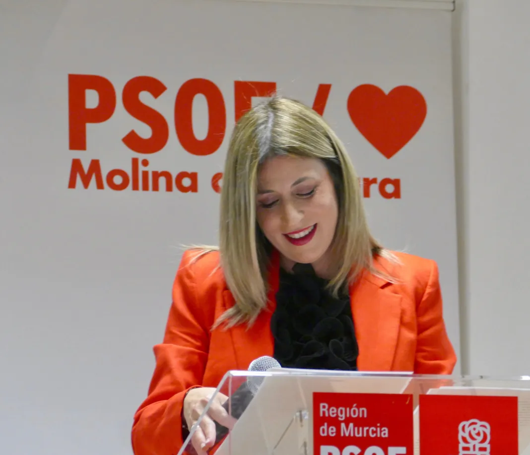 Isabel Gadea, elegida nueva secretaria general del PSOE de Molina de Segura con el 99 % de los votos Isabel Gadea, elegida nueva secretaria general del PSOE de Molina de Segura con el 99 % de los votos