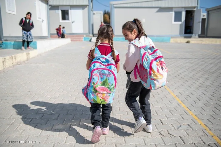 El bienestar infantil se desploma en los países ricos tras la pandemia, según alerta UNICEF