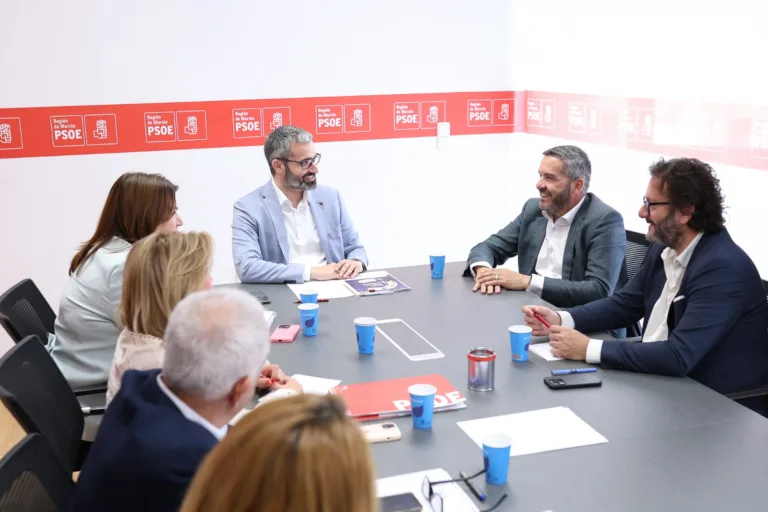 Francisco Lucas acusa al Gobierno regional de fracasar en la simplificación administrativa y exige garantías para empresas y ciudadanía