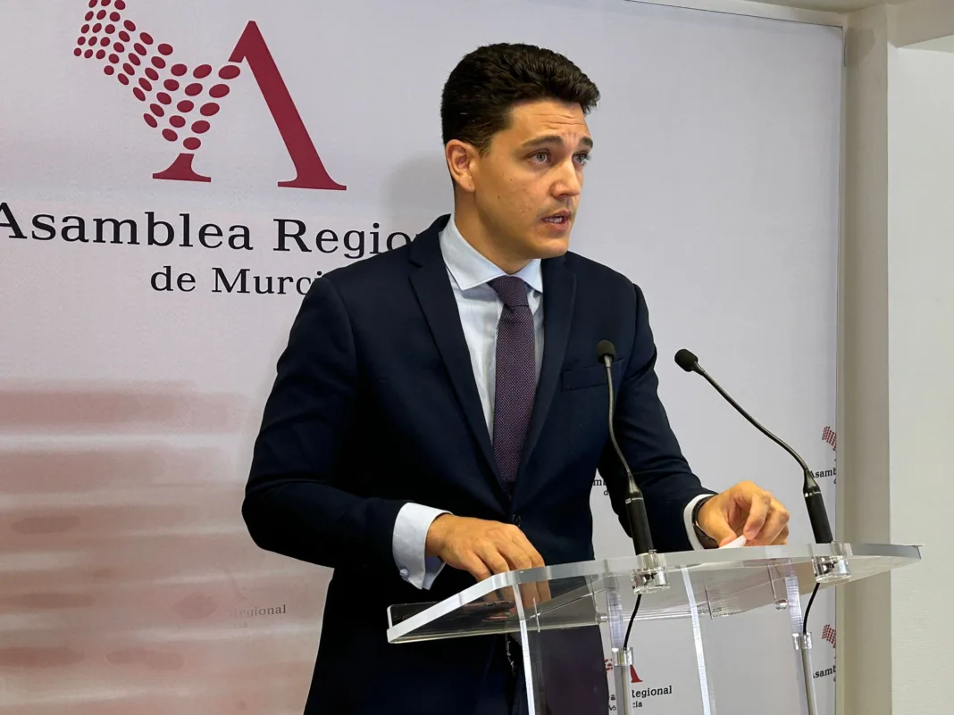 FOTO_JuanAndrésTorres El PSOE denuncia que los presupuestos regionales de 2025 profundizan los recortes y la desigualdad educativa.