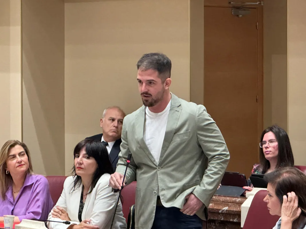 FOTO_Miguel Ortega El PSOE acusa al PP de “humillarse” ante VOX y renunciar a la dignidad democrática en la Región de Murcia