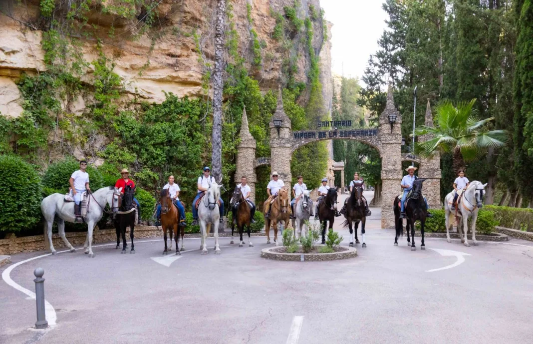 Calasparra impulsa el turismo ecuestre con una ruta a caballo entre arrozales y patrimonio histórico Calasparra impulsa el turismo ecuestre con una ruta a caballo entre arrozales y patrimonio histórico