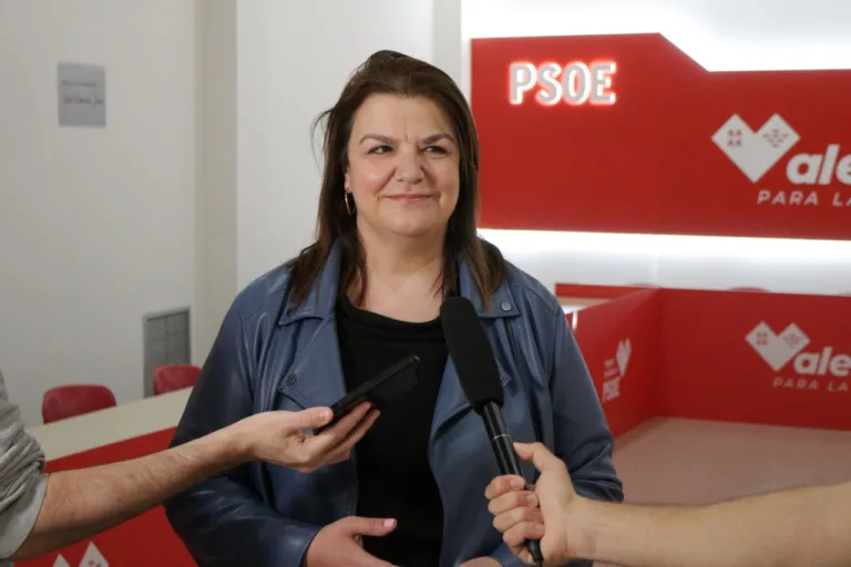 El PSRM acusa a López Miras de ser “hijo de la corrupción del PP” y denuncia el bloqueo de recursos para la Región