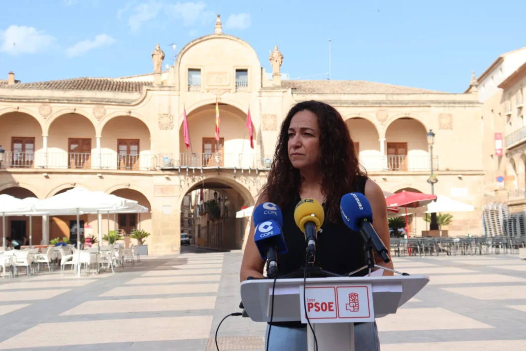Imagen RdP Isabel Casalduero 17-06-2025 El PSOE de Lorca acusa a Fulgencio Gil de “dos años de parálisis, subida de impuestos y retrocesos sociales”