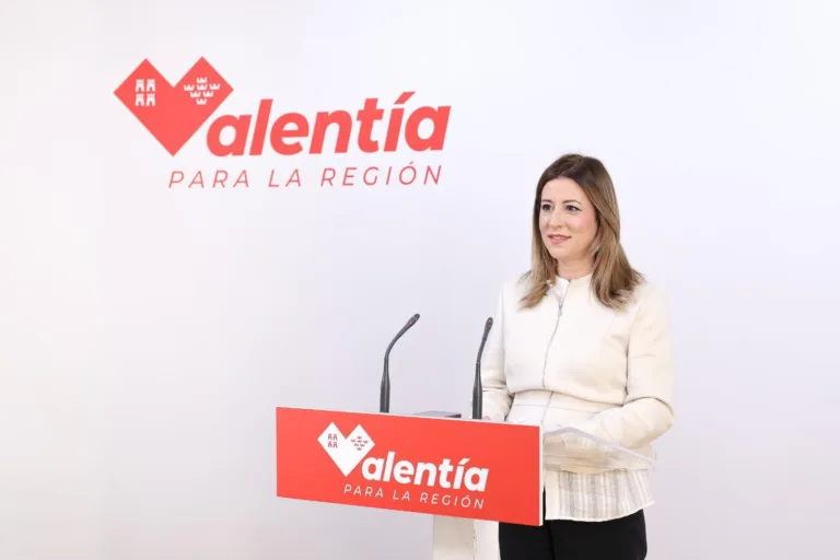 Isabel Gadea urge a López Miras a romper con Vox y apuesta por un pacto PSOE-PP para los presupuestos de la Región de Murcia