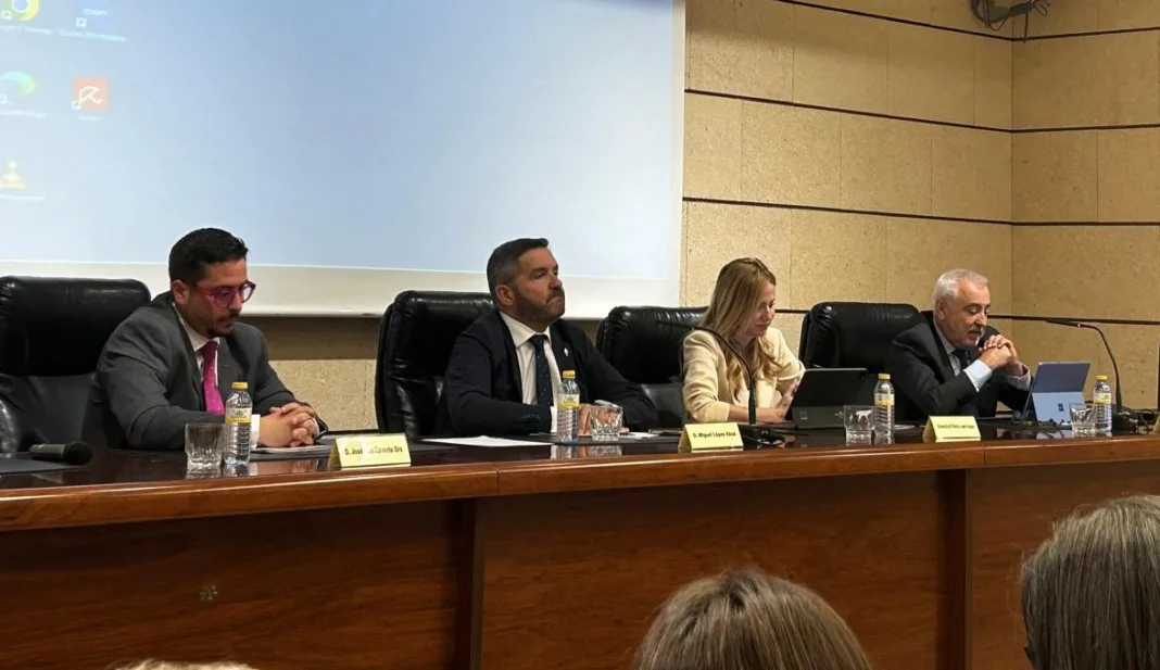 José Luis Reverte presidirá la nueva patronal regional de la formación en Murcia, con representación de FREMM, ISEN y Grupo ATU José Luis Reverte presidirá la nueva patronal regional de la formación en Murcia, con representación de FREMM, ISEN y Grupo ATU