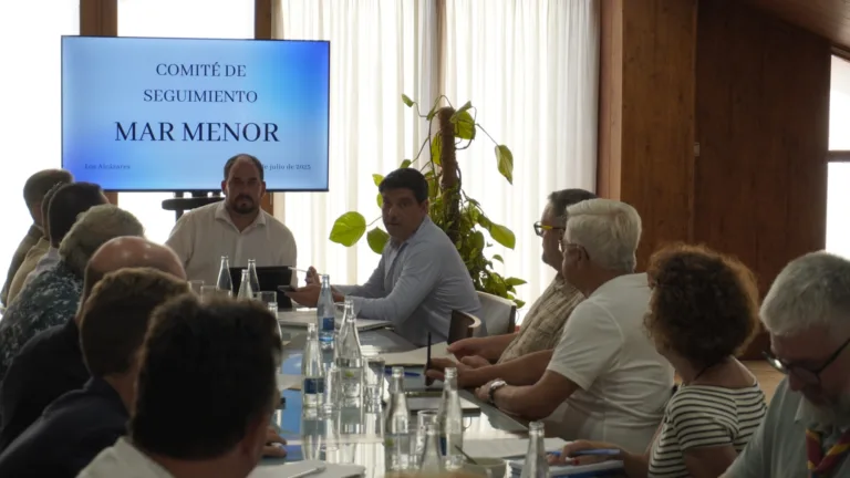 Los Alcázares acoge la primera reunión del Comité de Seguimiento del Mar Menor