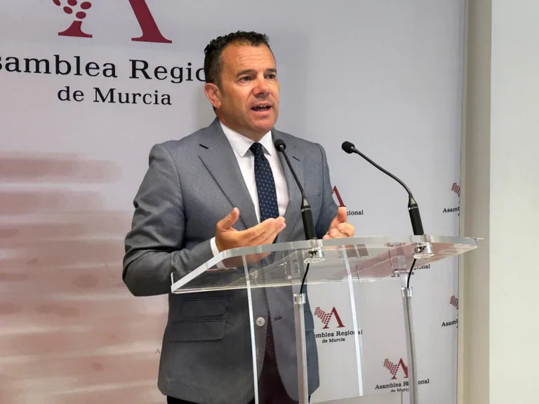 PSOE denuncia que el fondo de contingencia de PP y Vox excluye a la mayoría del campo murciano