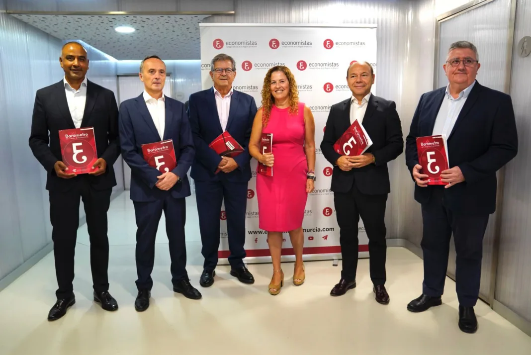 El 85% de los economistas de la Región de Murcia ve insuficientes las políticas contra la desigualdad