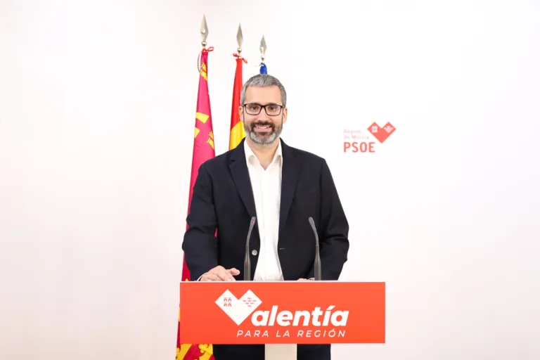 Francisco Lucas exige a López Miras que rompa sus pactos con Vox y rechace unos presupuestos “manchados por el odio”