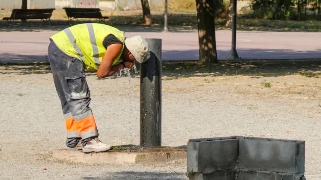 Ponce Díaz reclama medidas urgentes ante el aviso de riesgo importante por temperaturas que podrían superar los 40 grados Ponce Díaz reclama medidas urgentes ante el aviso de riesgo importante por temperaturas que podrían superar los 40 grados