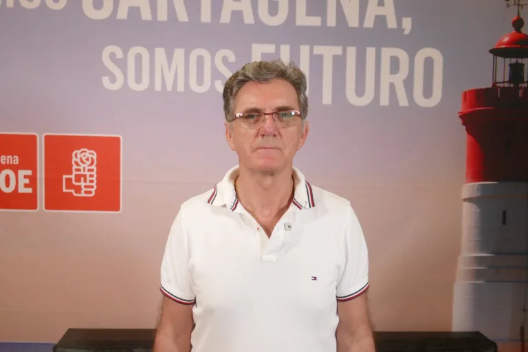 El PSOE exige iniciar ya la reforma del IES Isaac Peral para no perder 1,5 millones de euros