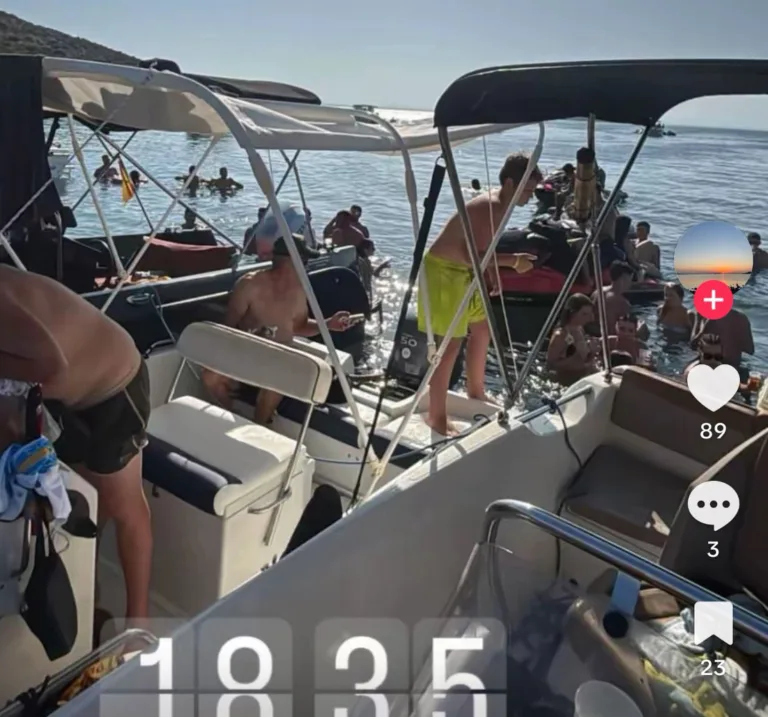 Un mar de impunidad en el Mar Menor: IU denuncia fiestas ilegales en la Isla del Ciervo